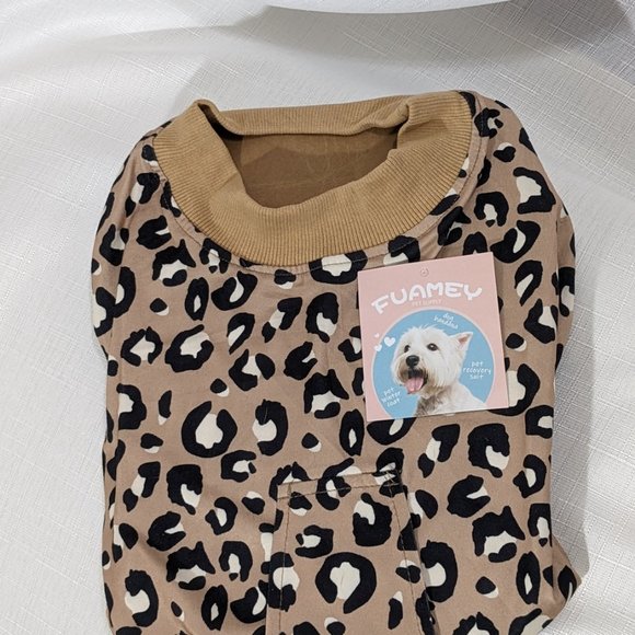 FUAMEY Dog Recovery Suit,Pet Body Suits After Surgery,Lepard Printed Spay Suit - Picture 2 of 4